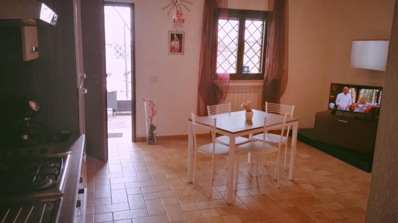 Villa Elegance Ladispoli Exteriör bild